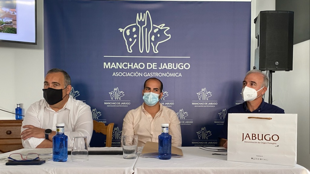 Éxito de la Jornada  El cerdo ibérico en Jabugo: Historia, norma de calidad y la DOP Jabugo